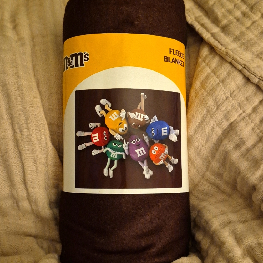 M&M Fleece BLANKET